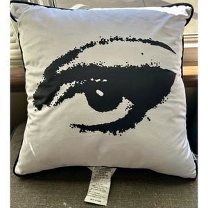 NWT Diane von Furstenberg for Target eye cushion pillow 20”x20”